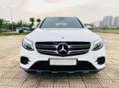 Cần bán lại xe Mercedes-Benz GLC-300 đời 2017 màu trắng, giá chỉ 2 tỷ 121 triệu