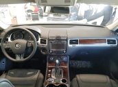 Bán Volkswagen Touareg vàng cát, có sẵn - liên hệ ngay để có giá tốt nhất 0968028344