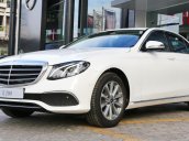 Bán Mercedes E200 2018, xe đủ màu giao ngay, hỗ trợ trả góp 90%. LH 0988.125.138