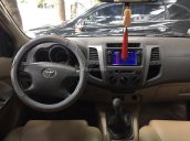 Bán Toyota Fortuner đời 2011, màu bạc đi đúng đồng hồ 91 ngàn km