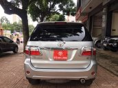 Bán Toyota Fortuner đời 2011, màu bạc đi đúng đồng hồ 91 ngàn km