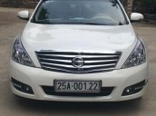 Bán xe Nissan Teana 200XL đời 2010, màu trắng, xe nhập, 600 triệu