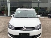 Bán xe Volkswagen Sharan sản xuất 2017, màu trắng, nhập khẩu