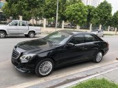 Cần bán lại xe Mercedes-Benz E class năm 2015 màu đen, 1 tỷ 399triệu