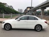 Bán Mercedes C200 năm sản xuất 2015, màu trắng số tự động