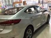 Hyundai Elantra 1.6 MT 2018, khuyến mãi cực lớn, hỗ trợ vay 85%. Hotline đặt xe: 0935.90.41.41 - 0948.94.55.99