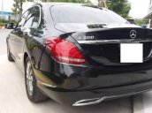 Cần bán Mercedes C200 sản xuất năm 2015, màu đen