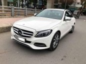 Bán Mercedes C200 năm sản xuất 2015, màu trắng số tự động