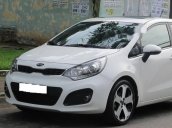 Bán xe Kia Rio sản xuất 2013, màu trắng, nhập khẩu còn mới