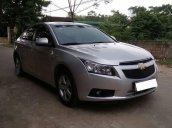 Bán xe Chevrolet Cruze sản xuất 2013, màu bạc, 325 triệu