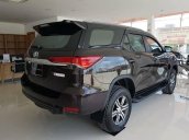 Bán Toyota Fortuner đời 2018, màu đen