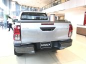 Bán Toyota Hilux 2.4G AT đời 2018, màu bạc, xe nhập giao sớm, liên hệ ngay 0986924166