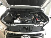 Bán Toyota Hilux 2.4G AT đời 2018, màu bạc, xe nhập giao sớm, liên hệ ngay 0986924166