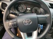 Bán Toyota Hilux 2.4G MT 2018, màu trắng, nhập khẩu nguyên chiếc, giao xe sớm alo 0986924166