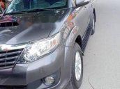 Cần bán xe Toyota Fortuner đời 2014, màu xám