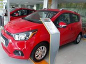 Bán ô tô Chevrolet Spark năm 2018, màu đỏ, số sàn