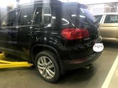 Bán xe Volkswagen Tiguan đời 2012, màu đen, xe nhập