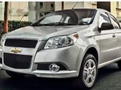 Cần bán Chevrolet Aveo đời 2015, màu bạc