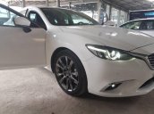 Cần bán xe Mazda 6 Premium 2.5AT sản xuất năm 2017, màu trắng, giá chỉ 988 triệu