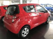 Cần bán xe Chevrolet Spark đời 2018, màu đỏ, giá tốt