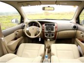 Bán Nissan Grand livina 1.8AT 2011, màu xám, nhập khẩu nguyên chiếc, giá 360 triệu