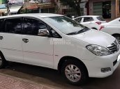 Bán ô tô Toyota Innova 2.0MT sản xuất năm 2010, màu trắng 