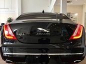 Bán giá xe Jaguar XJL 3.0 Portfolio màu đỏ, đen đời 2017 nhiều chương trình khuyến mãi, giao xe ngay