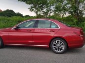 Bán xe Mercedes C200 đỏ 2018 chính hãng, trả trước 450 triệu, rinh xe về