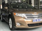 Cần bán Toyota Venza 2.7 năm sản xuất 2010, màu vàng