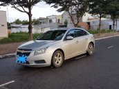 Bán Chevrolet Cruze sản xuất năm 2011, màu bạc như mới, giá 325tr