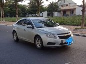 Bán Chevrolet Cruze sản xuất năm 2011, màu bạc như mới, giá 325tr