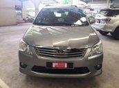 Bán Toyota Innova 2.0E năm sản xuất 2012, màu xám  