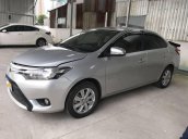 Bán ô tô Toyota Vios E đời 2017, màu bạc số sàn