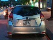 Cần bán xe Toyota Yaris AT sản xuất 2015, màu bạc 