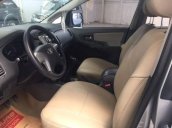 Bán Toyota Innova 2.0E năm sản xuất 2012, màu xám  