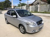 Cần bán xe Chevrolet Aveo năm 2012, màu bạc