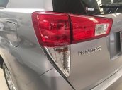 Cần bán xe Toyota Innova 2.0E năm sản xuất 2017  