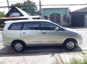 Cần bán lại xe Toyota Innova G sản xuất 2010, màu bạc chính chủ