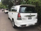 Bán ô tô Toyota Innova J 2009, màu trắng còn mới