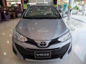 Cần bán xe Toyota Vios 1.5E MT năm 2018, màu bạc, giá chỉ 531 triệu