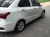 Bán xe Hyundai Grand i10 1.2 MT đời 2017, màu trắng, nhập khẩu 