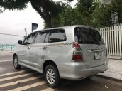 Cần bán gấp Toyota Innova 2.0E 2013, màu bạc chính chủ