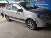 Cần bán Chevrolet Aveo năm 2012, màu bạc như mới