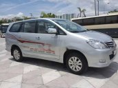 Cần bán Toyota Innova đời 2010 xe gia đình 