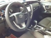 Cần bán Toyota Fortuner 2.7 V 2018, màu đen, giá tốt