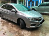 Cần bán gấp Honda City 1.5 AT đời 2017, màu bạc như mới