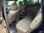 Bán gấp xe Mercedes GL550 AMG 2009 màu đen, bản full option