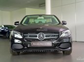 Bán Mercedes-Benz C200 màu đen/kem 2018, ưu đãi 10% giá xe