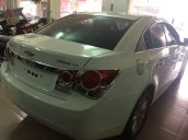 Bán Chevrolet Cruze năm sản xuất 2015, màu trắng 