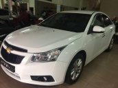 Bán Chevrolet Cruze năm sản xuất 2015, màu trắng 